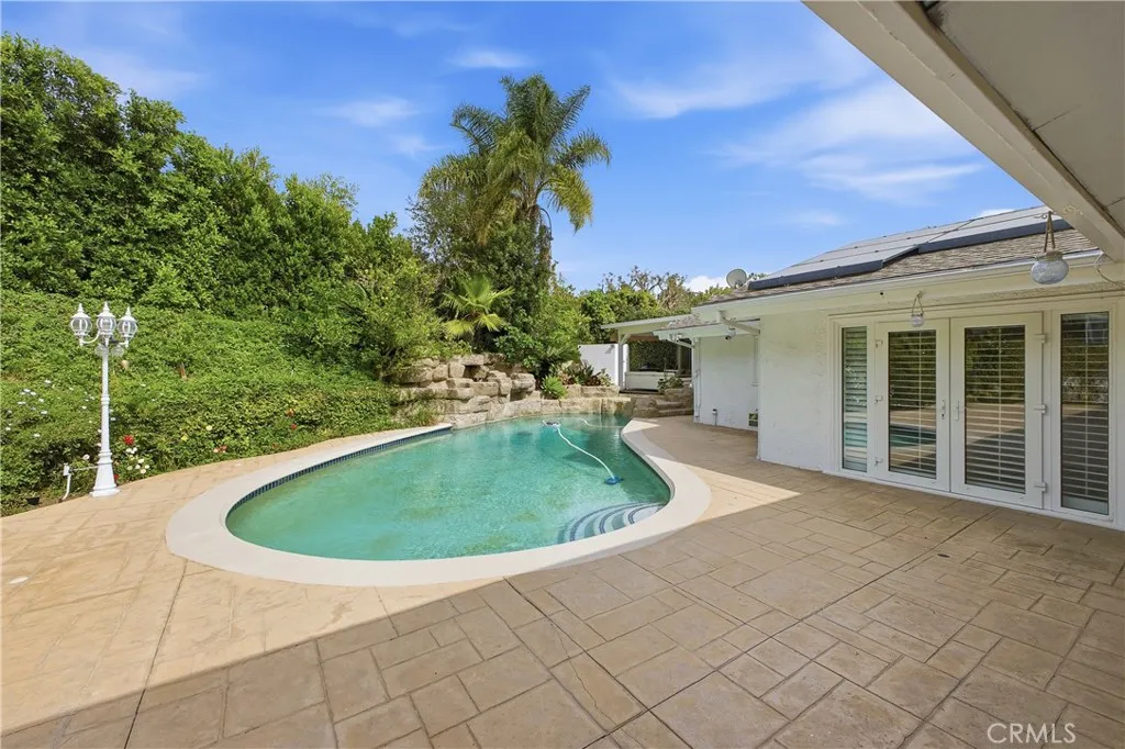 Additional image 28 of 9867 Whitwell Dr, Beverly Hills, CA 90210