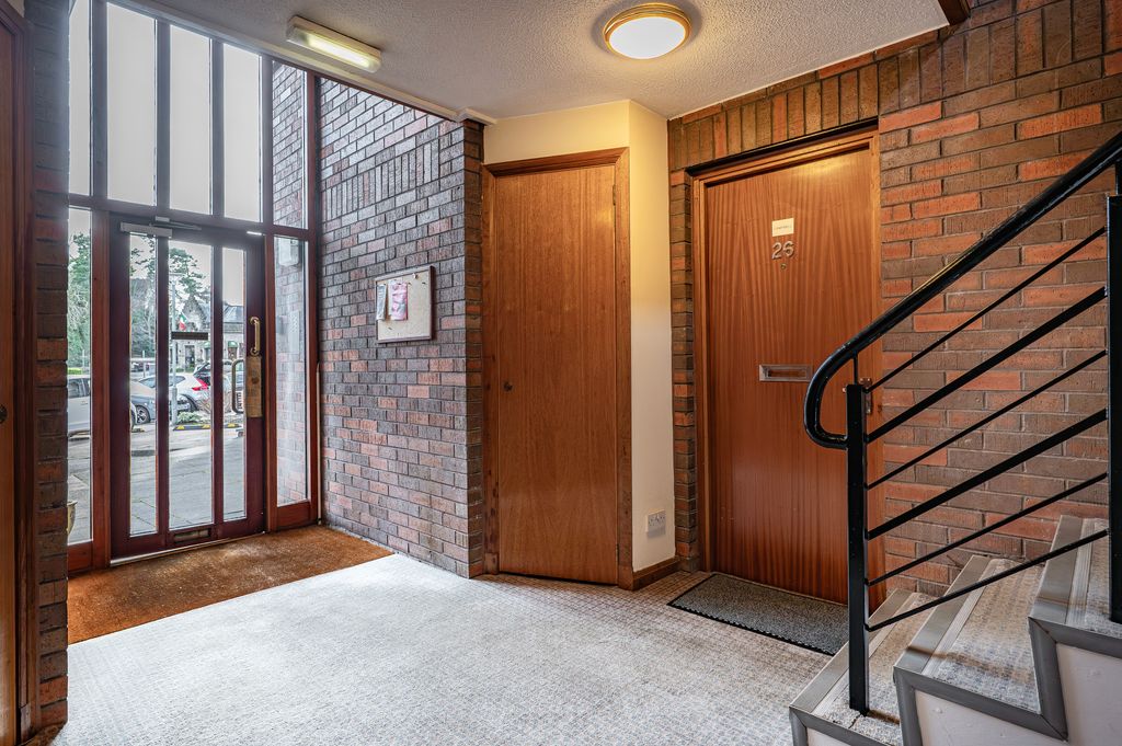 Additional image 3 of 1 bed flat for saleFenwick Place, Giffnock, Glasgow G46