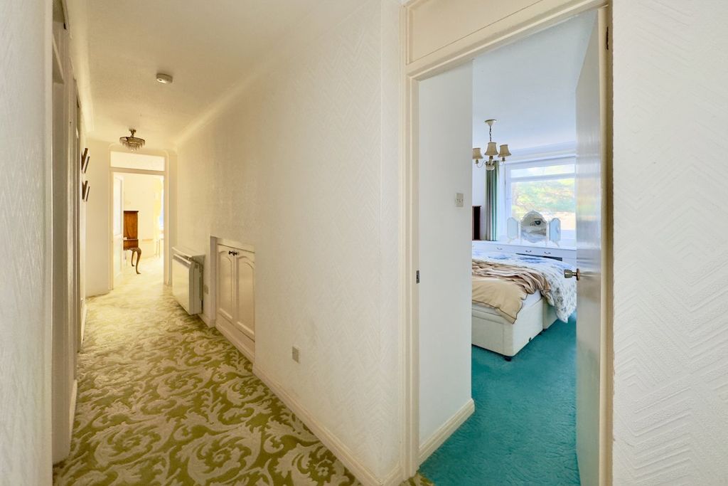 Additional image 5 of 3 bed flat for saleManor Road, East Cliff, Bournemouth BH1
