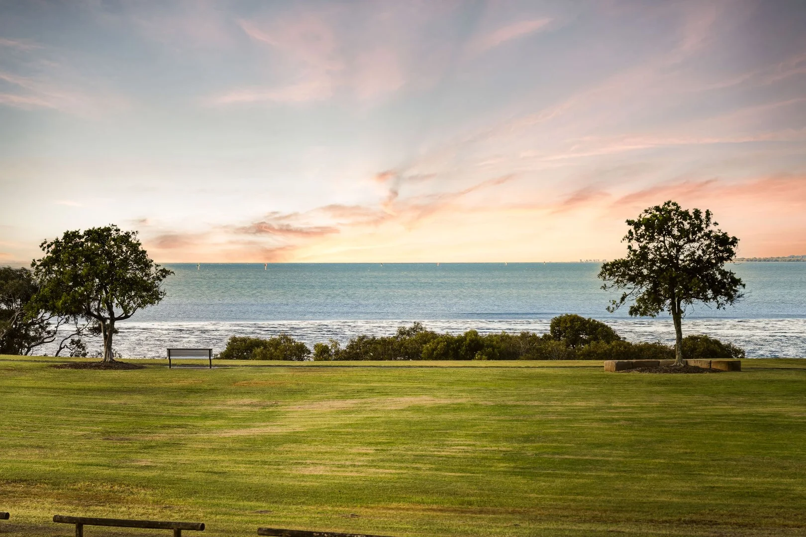 1 Dorsal Drive, Birkdale QLD 4159