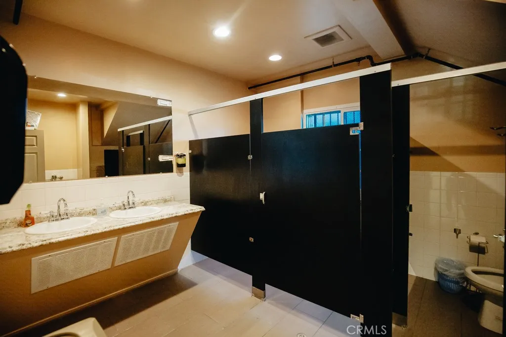 Additional image 39 of 847 N E Street, San Bernardino, CA 92410