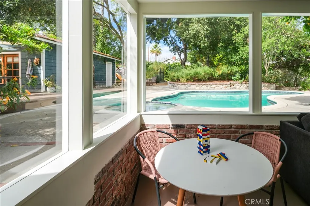 Additional image 109 of 371 E Claremont St, Pasadena, CA 91104