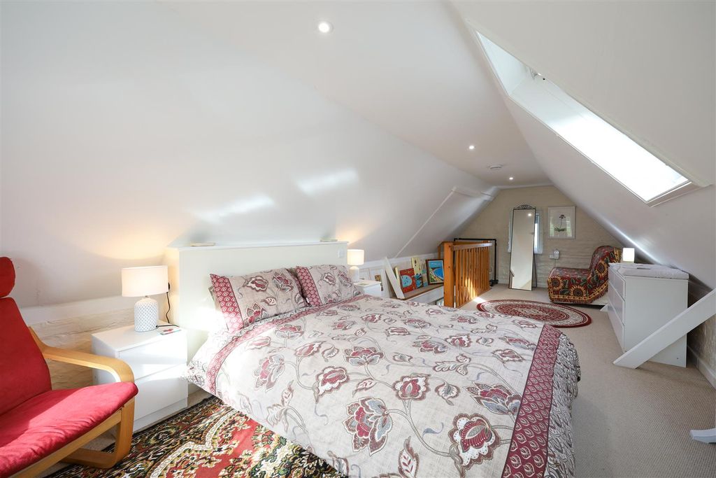 Additional image 16 of 4 bed detached house for saleWellow, Isle Of Wight PO41