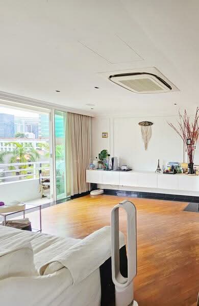 2 Sarkies Road photo 2