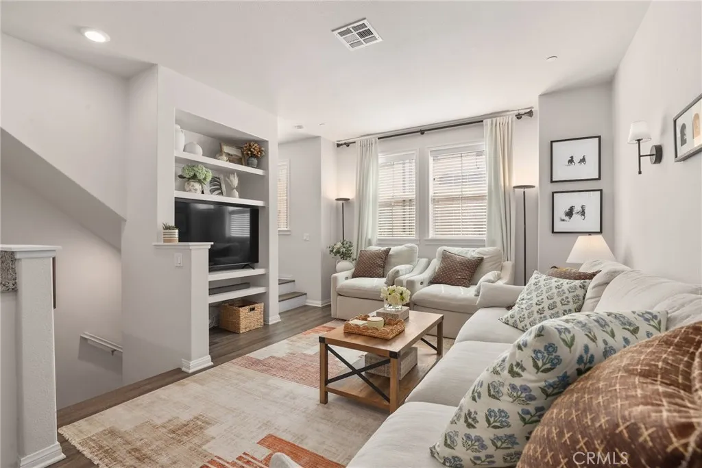 Additional image 32 of 14104 W Birch Lane, Van Nuys, CA 91405
