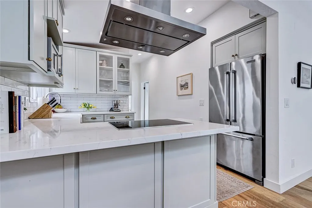 Additional image 13 of 3211 N Valley Dr, Manhattan Beach, CA 90266
