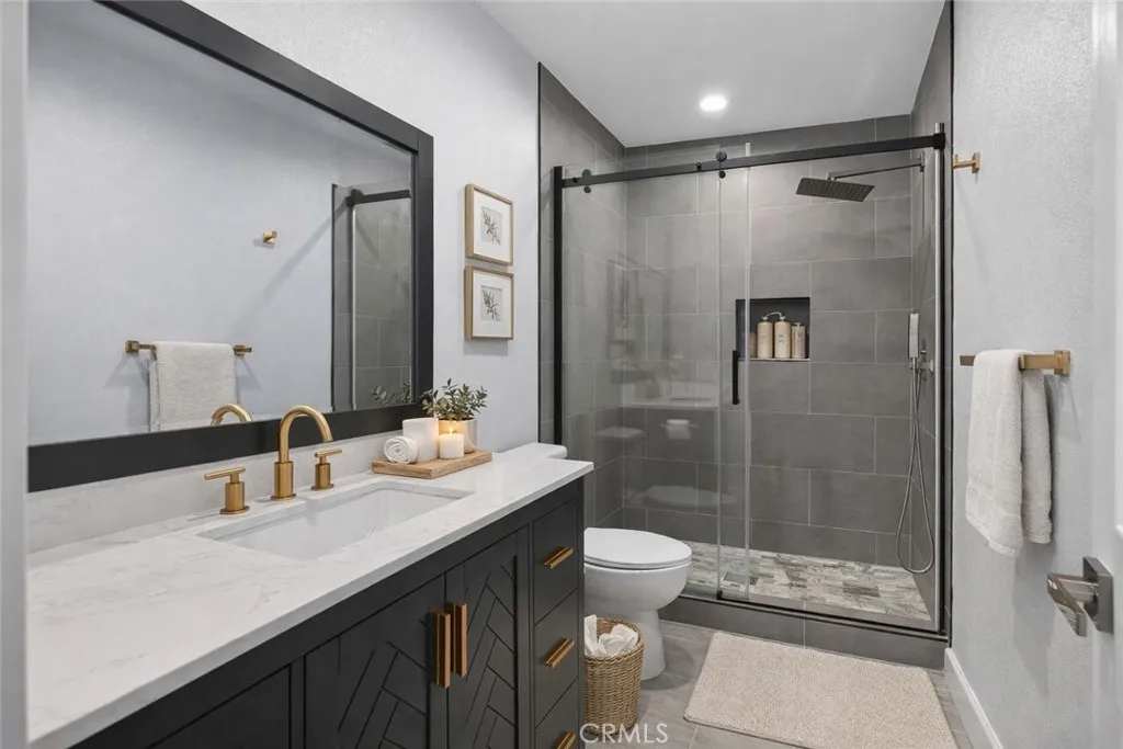 Additional image 54 of 906 W poplar Street, Compton, CA 90220