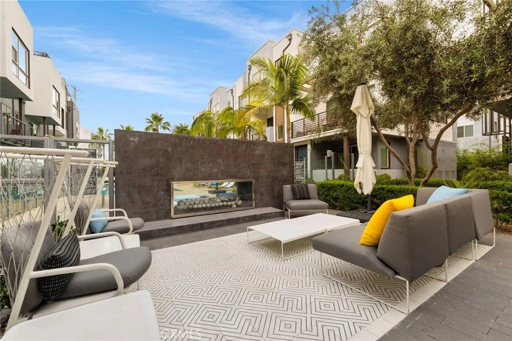 Additional image 87 of 210 Placemark, Irvine, CA 92614