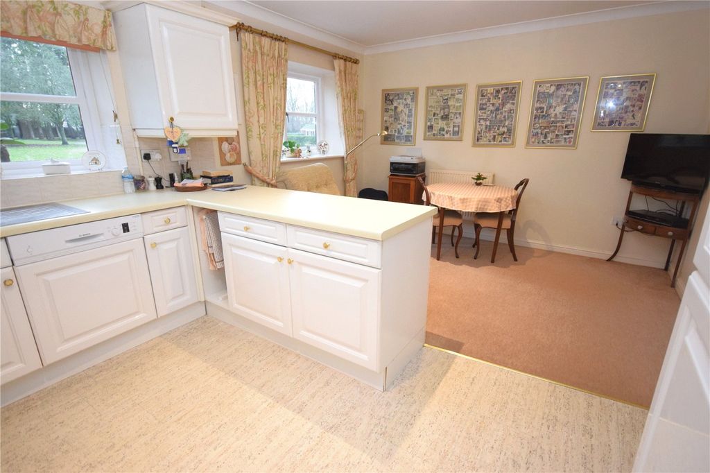 Additional image 4 of 3 bed terraced house for saleCarlton Mews, Wells, Somerset BA5