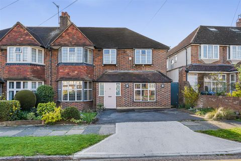 Beechcroft Avenue, New Malden KT3