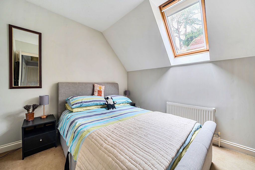 Additional image 13 of 4 bed detached house to rentShadyhanger, Godalming GU7