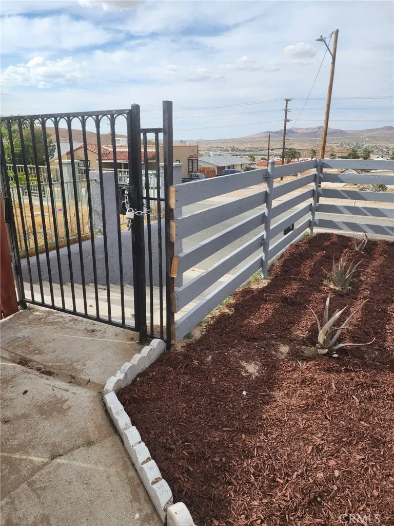 Additional image 36 of 232 E Fredricks St, Barstow, CA 92311