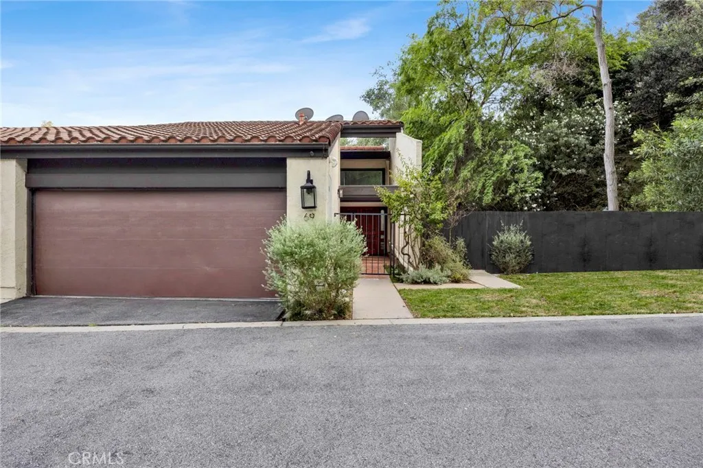 Additional image 46 of 69 Penhill Court, Glendale, CA 91206