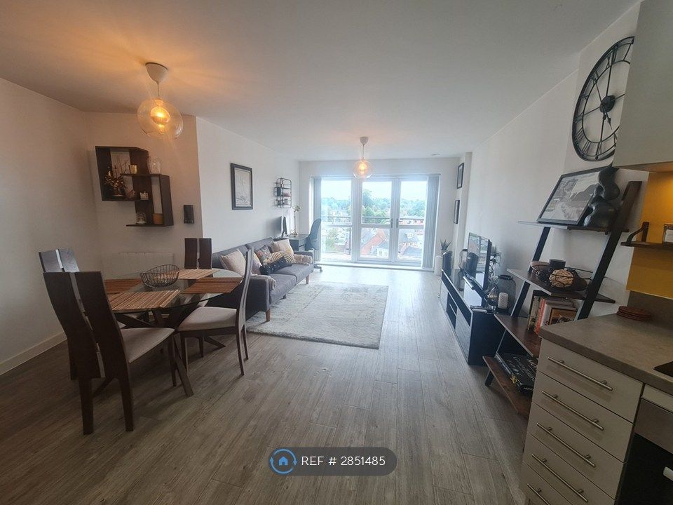 2 bed flat to rentIfield Road, Crawley RH11