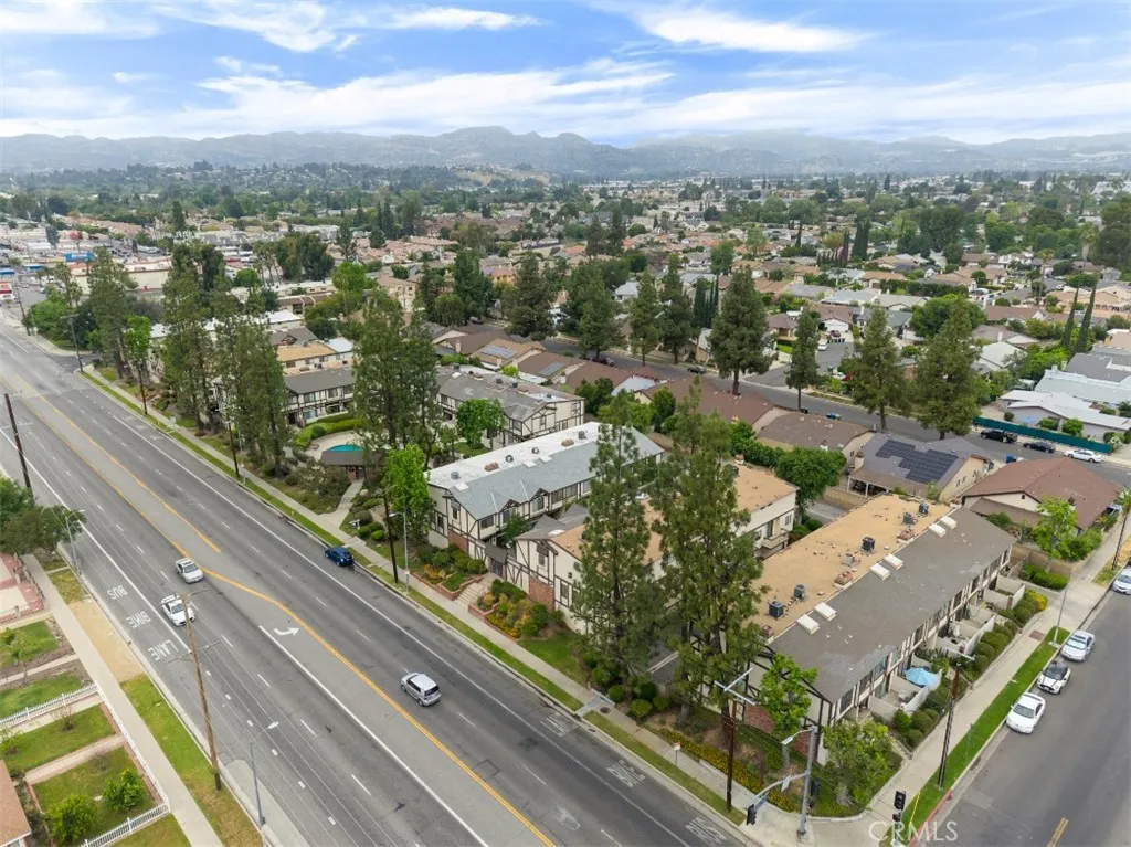20737 Roscoe Boulevard Unit 701, Winnetka, CA 91306