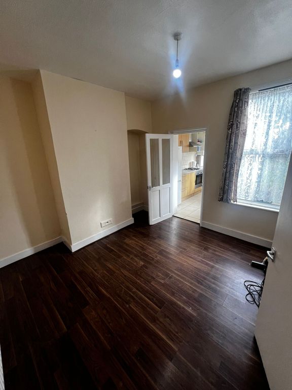 Additional image 7 of 3 bed terraced house to rentSpencer Road, Ilford IG3