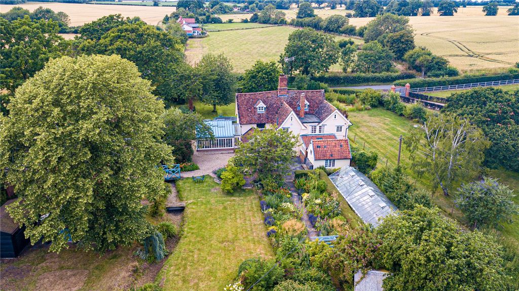 4 bed detached house for saleDallinghoo, Woodbridge, Suffolk IP13 photo 2