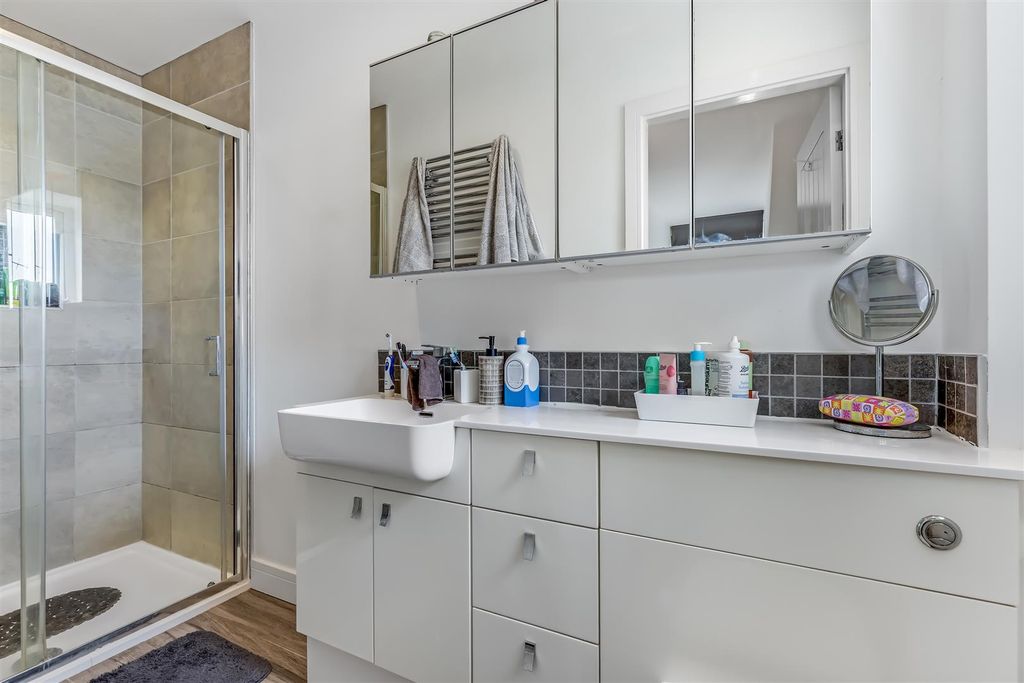 Additional image 11 of 2 bed flat for saleWest View, Ilkley LS29