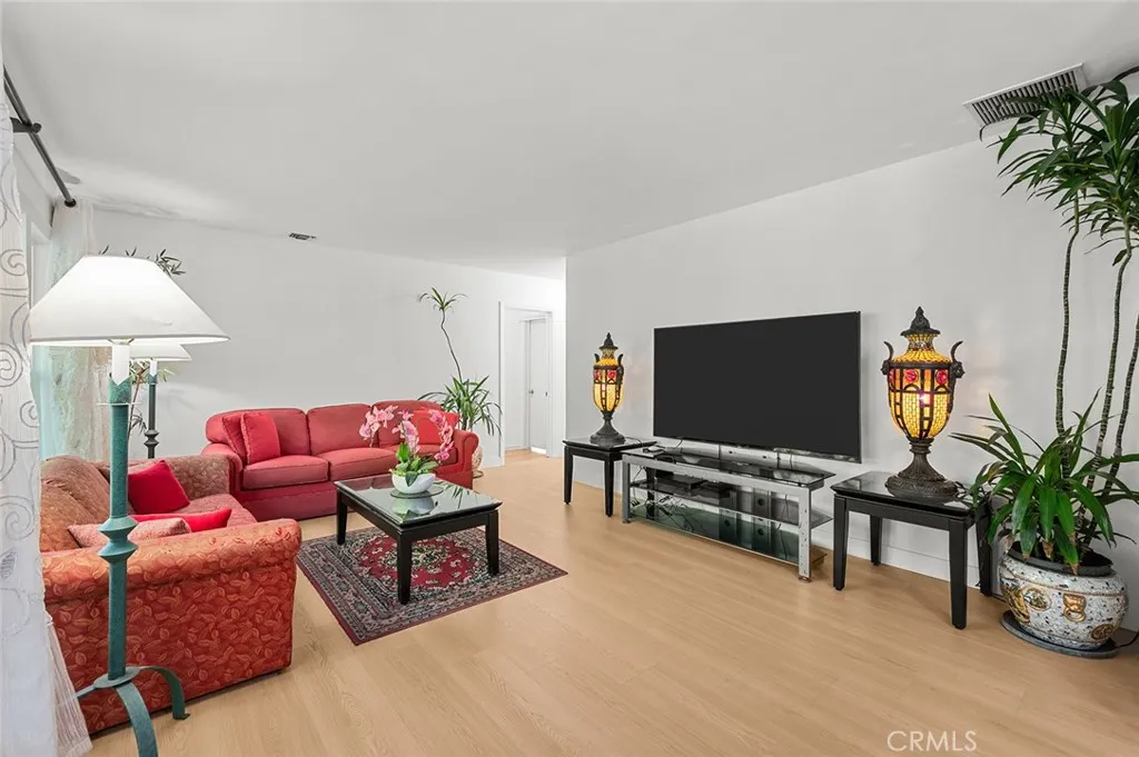 Additional image 56 of 6440 Petit Avenue, Van Nuys, CA 91406