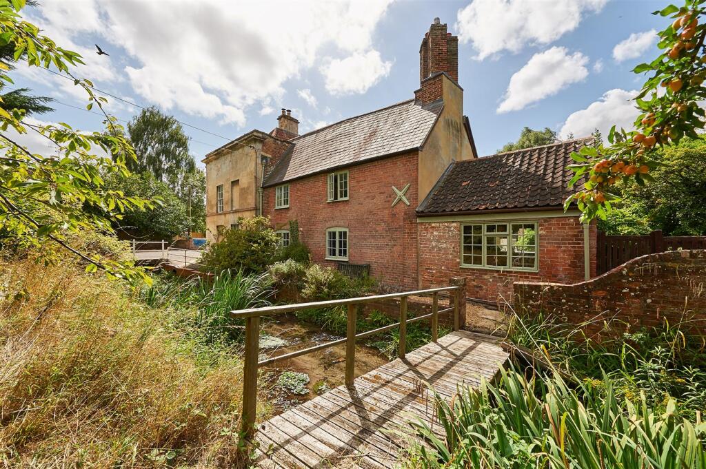 Westbury Leigh, Westbury