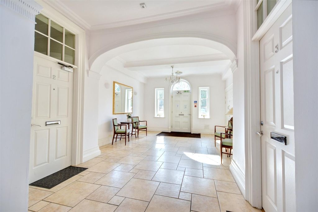 Additional image 6 of 3 bed flat to rentTown Street, Bramcote, Nottingham NG9