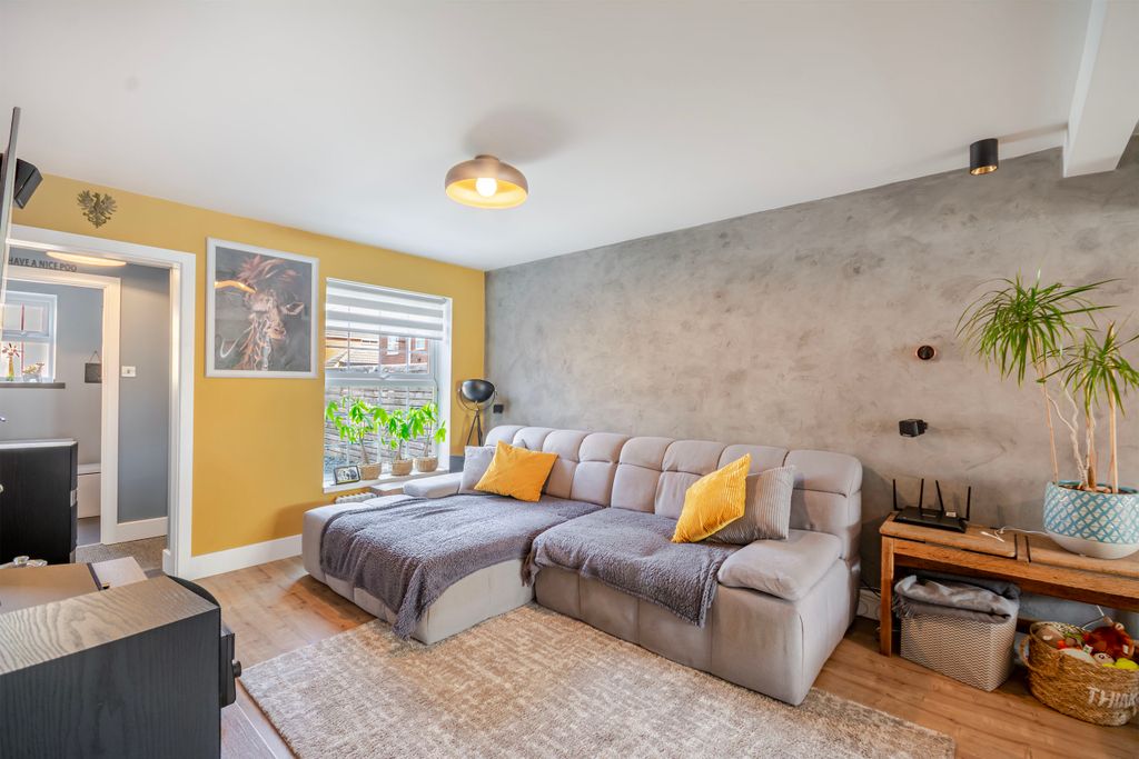 Additional image 2 of 4 bed detached house for saleCranbrook Court, Mansfield Woodhouse, Mansfield, Nottinghamshire NG19