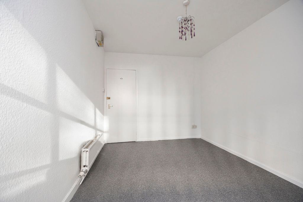 Additional image 5 of 2 bed flat to rentWellington Street, Cheltenham GL50