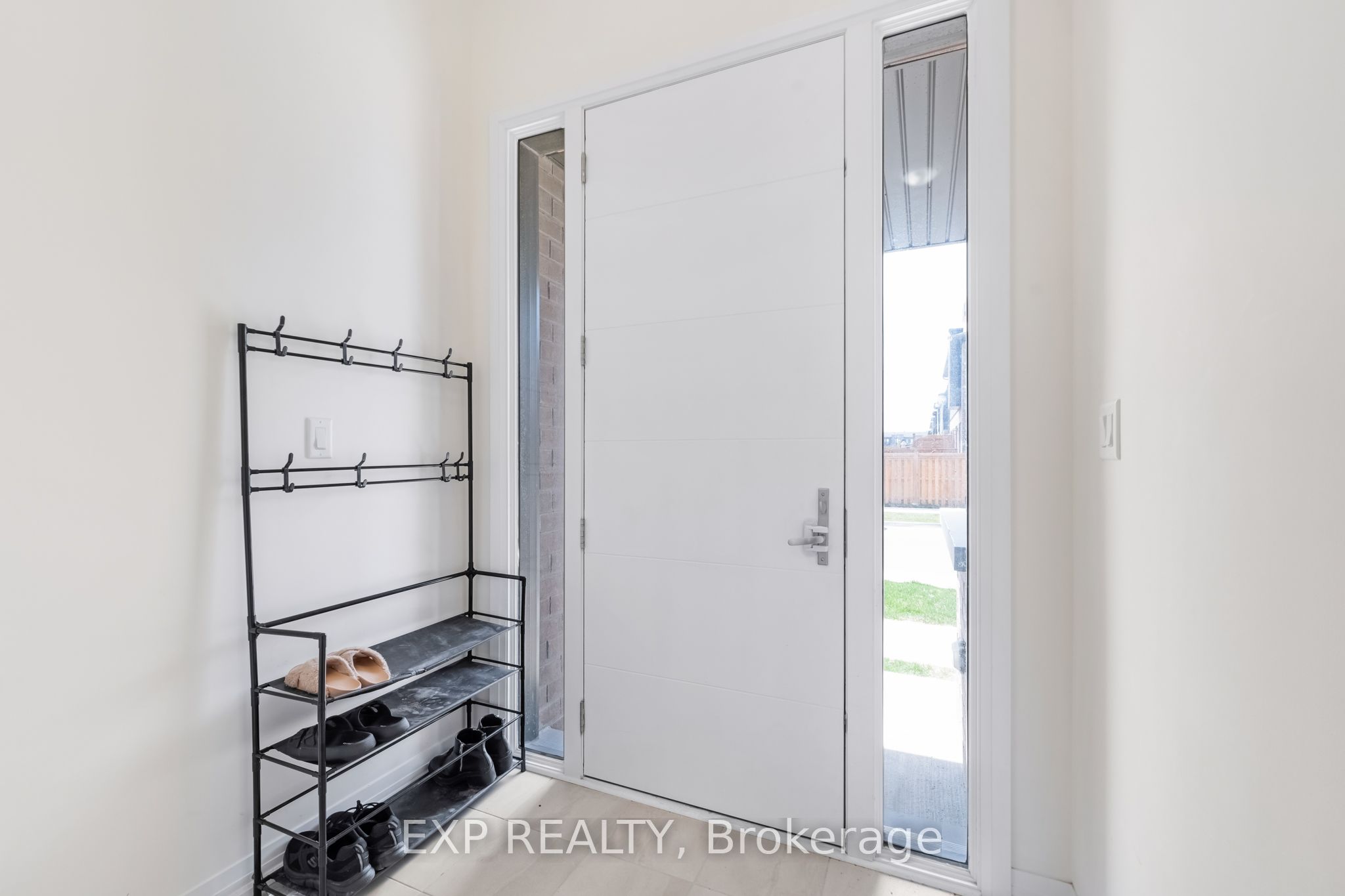 Additional image 3 of 122 Turnberry Lane, Barrie, ON, L9J 0M3