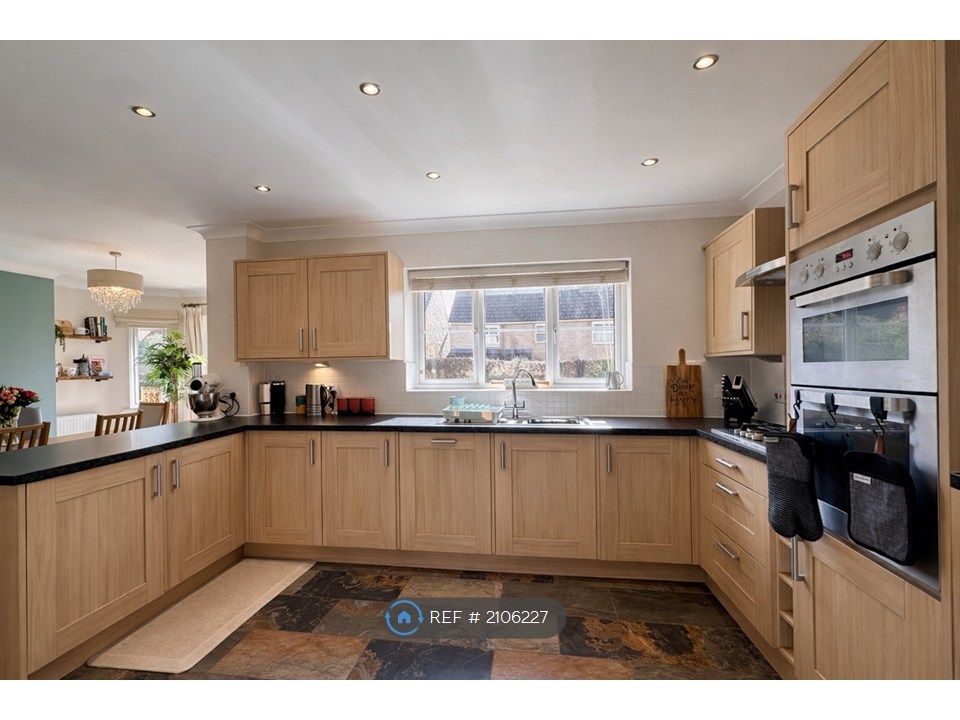 Additional image 14 of 5 bed detached house to rentBuckthorn Row, Corsham SN13