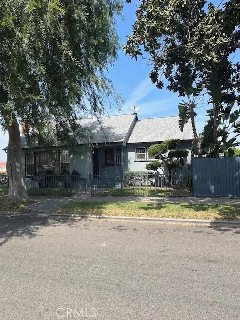 Additional image 12 of 2121 W 70th St, Los Angeles, CA 90047