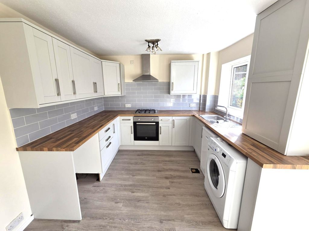 Additional image 6 of 3 bed semi-detached house to rentPen Y Cae, Caerphilly CF83