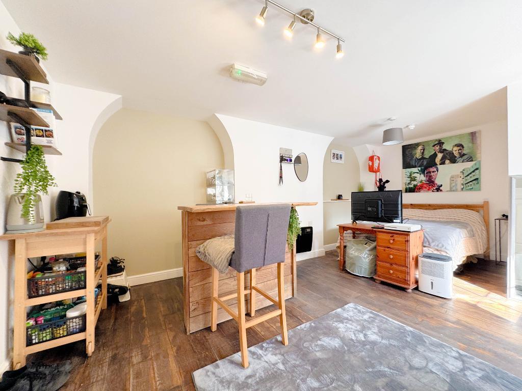 Additional image 3 of Silver Street, Warminster, Wiltshire, BA12 8PT