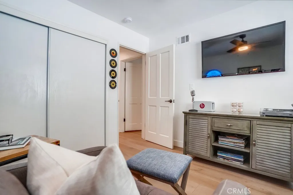 Additional image 39 of 20619 Martha St, Woodland Hills, CA 91367