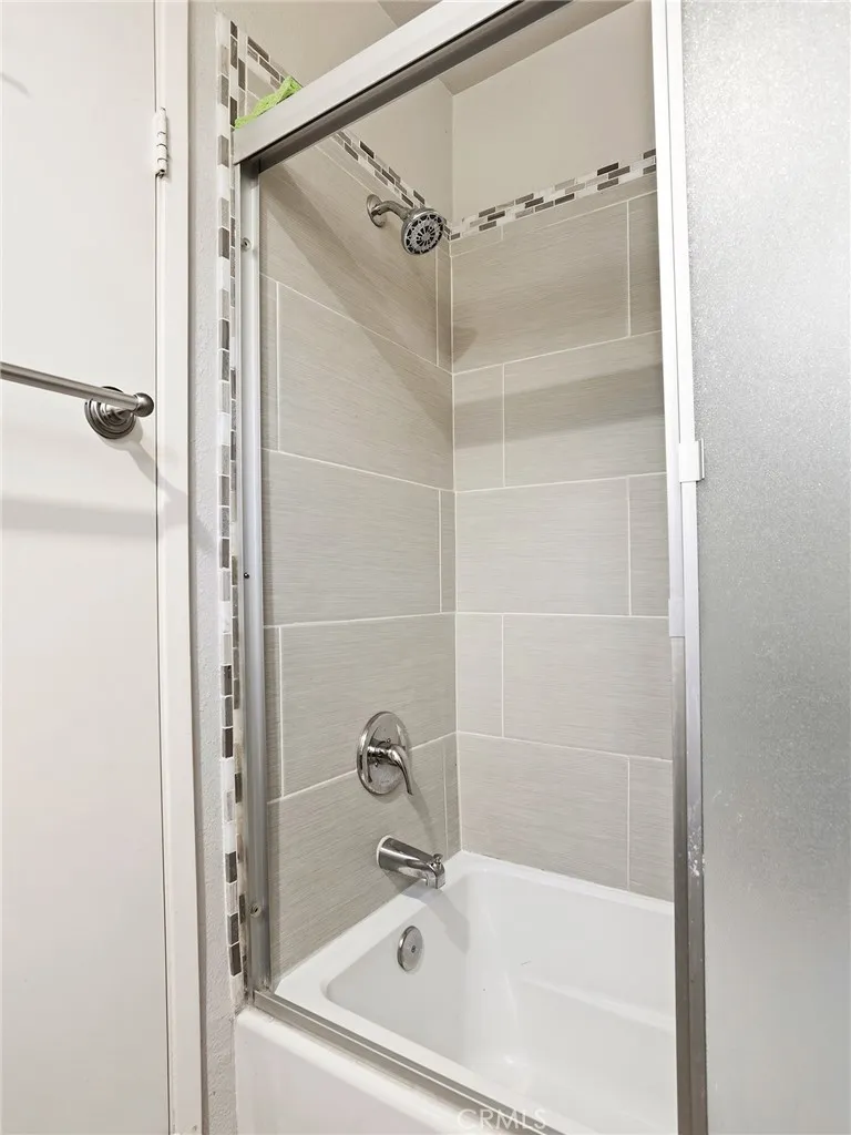Additional image 85 of 7100 Balboa Boulevard Unit 805, Lake Balboa, CA 91406