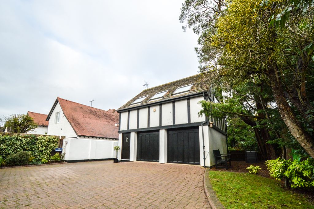 Additional image 6 of Studio to rentBowbridge Lane, Prestbury, Cheltenham GL52