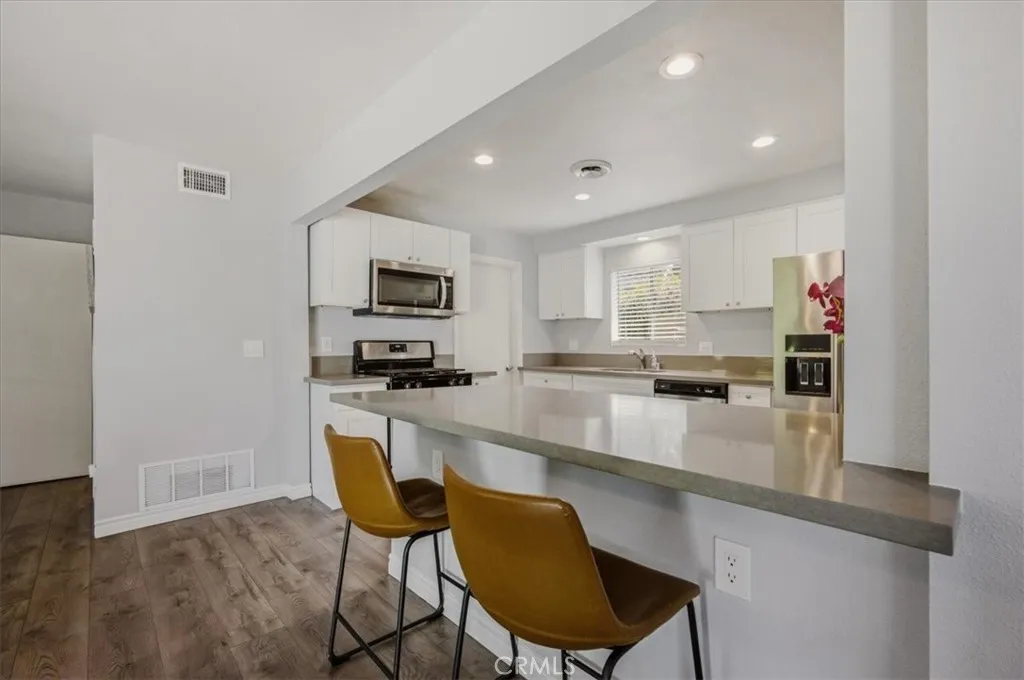 Additional image 55 of 188 E Green St, Claremont, CA 91711