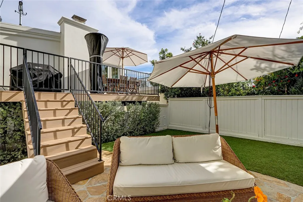 Additional image 62 of 3211 N Valley Dr, Manhattan Beach, CA 90266