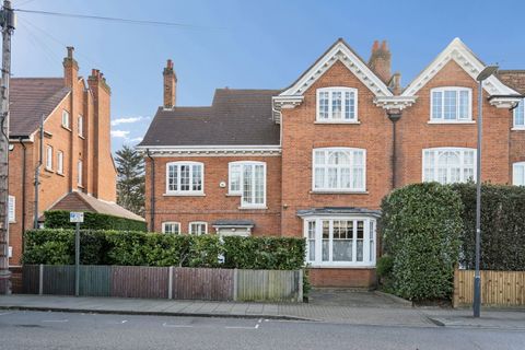 Cecil Park, Pinner HA5