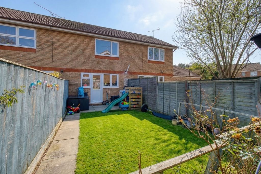 Additional image 11 of 2 bed terraced house for saleHawfinch Close, Covingham SN3