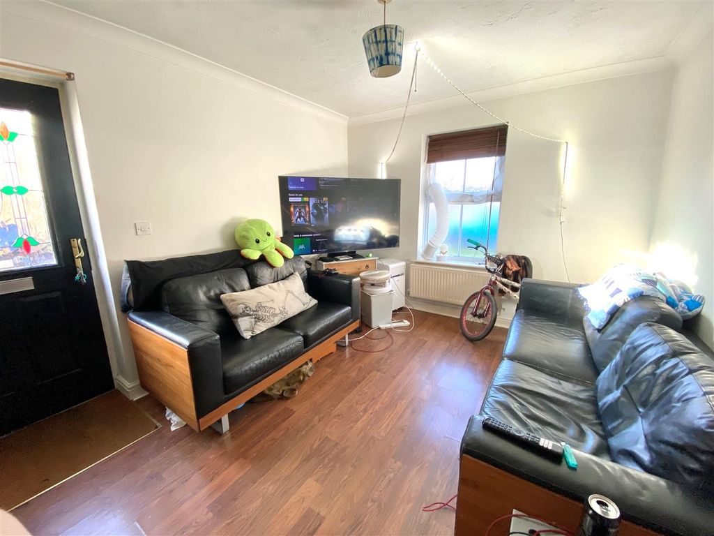 Additional image 3 of 1 bed maisonette for saleGreenwich Way, Waltham Abbey EN9