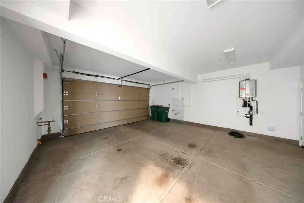 Additional image 101 of 126 Gulfstream, Irvine, CA 92620