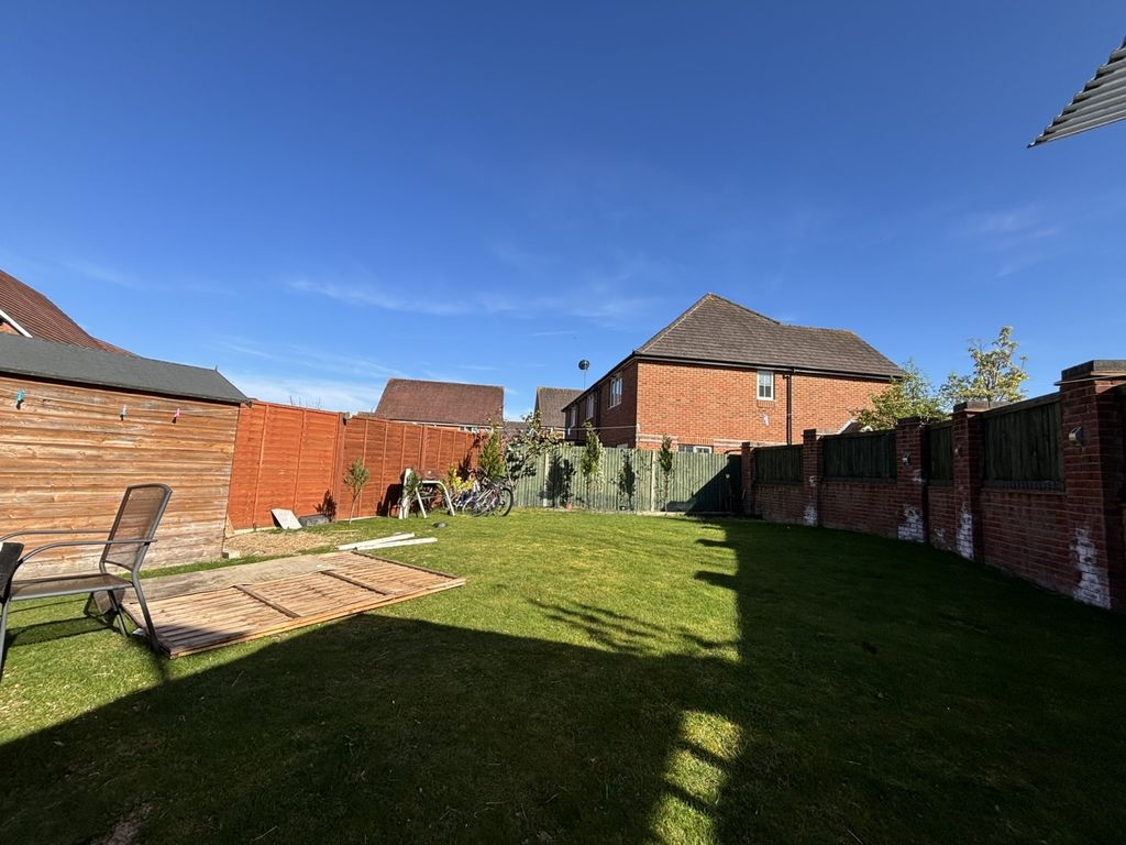 Additional image 12 of 3 bed terraced house to rentBurden Drive Bishopdown, Bishopdown, Salisbury, Wiltshire SP1