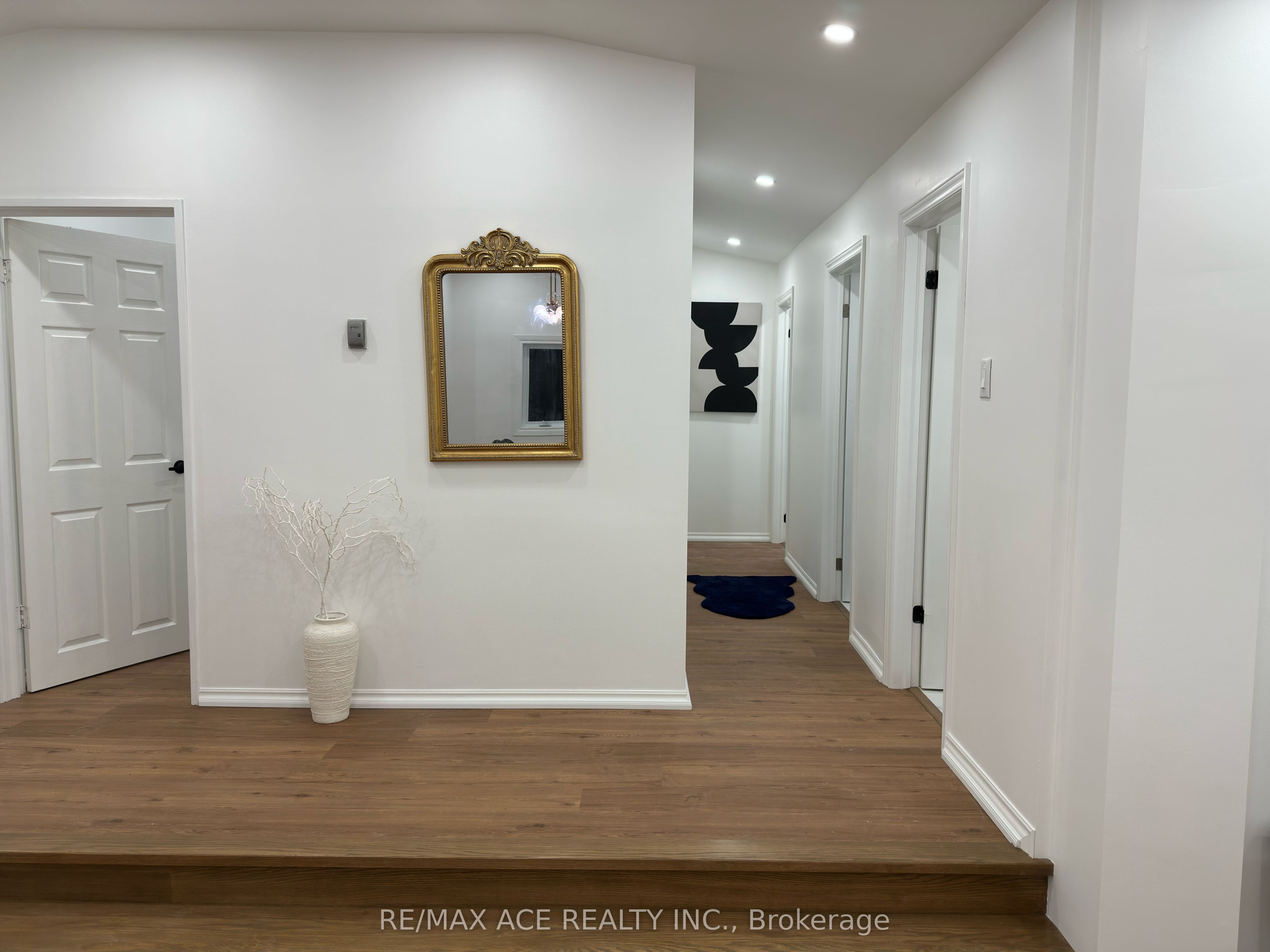47 Munson Crescent, Toronto, ON, M1P 3M8 photo 4