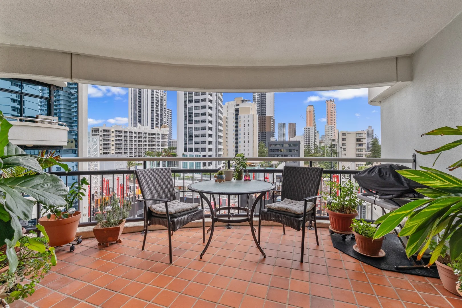 071/15 Victoria Avenue, Broadbeach QLD 4218