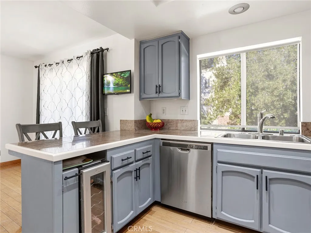Additional image 58 of 7100 Balboa Boulevard Unit 805, Lake Balboa, CA 91406