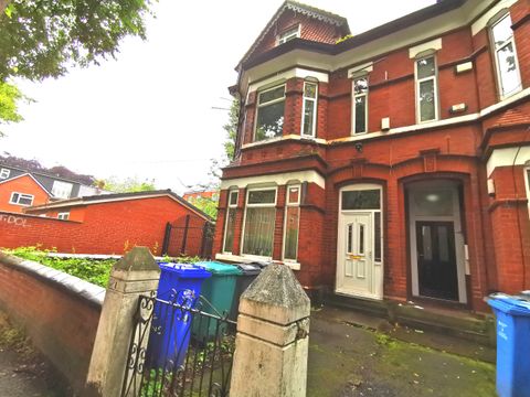 Blair Road, Manchester M16, Room to rent