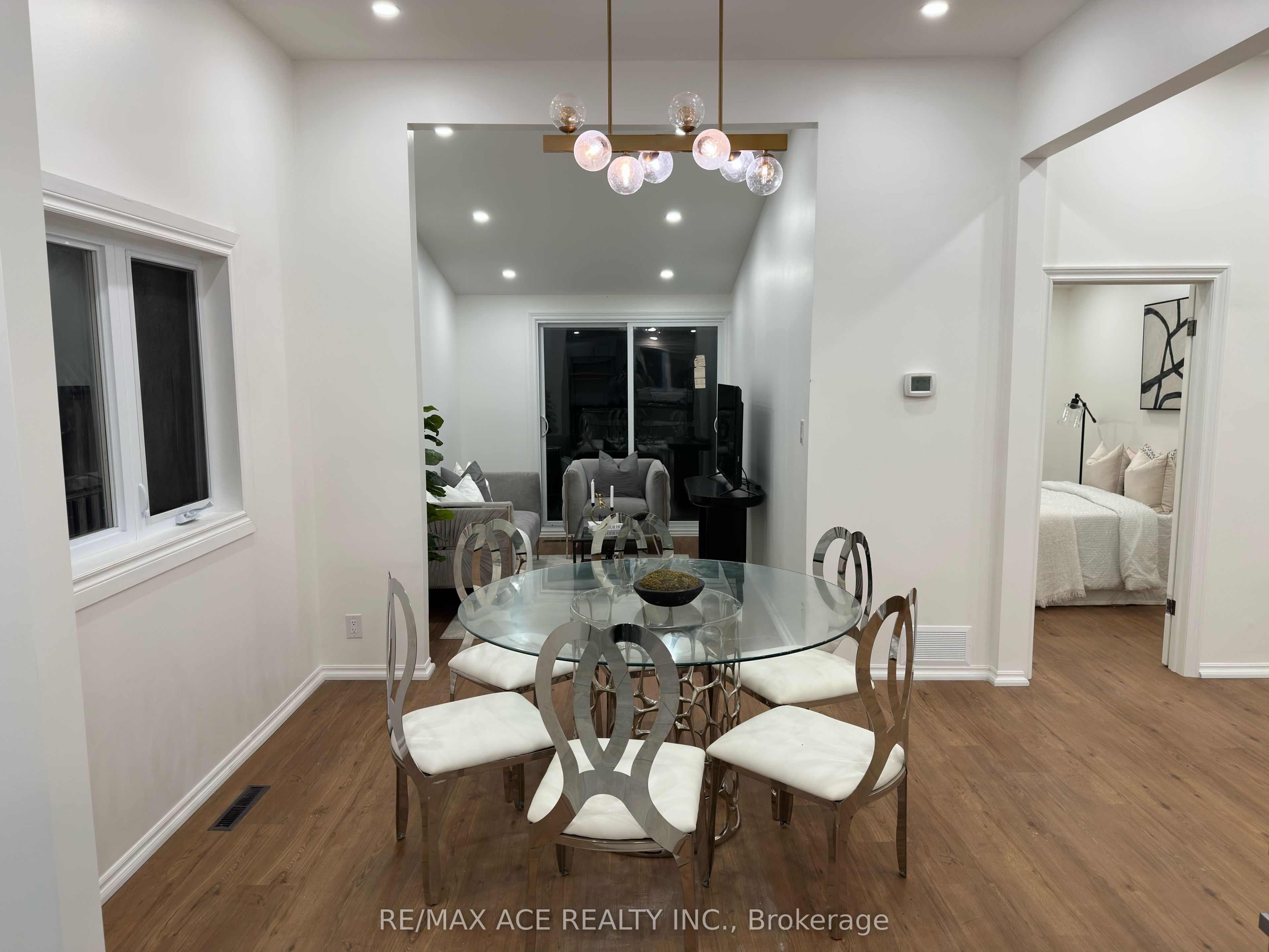 47 Munson Crescent, Toronto, ON, M1P 3M8 photo 5