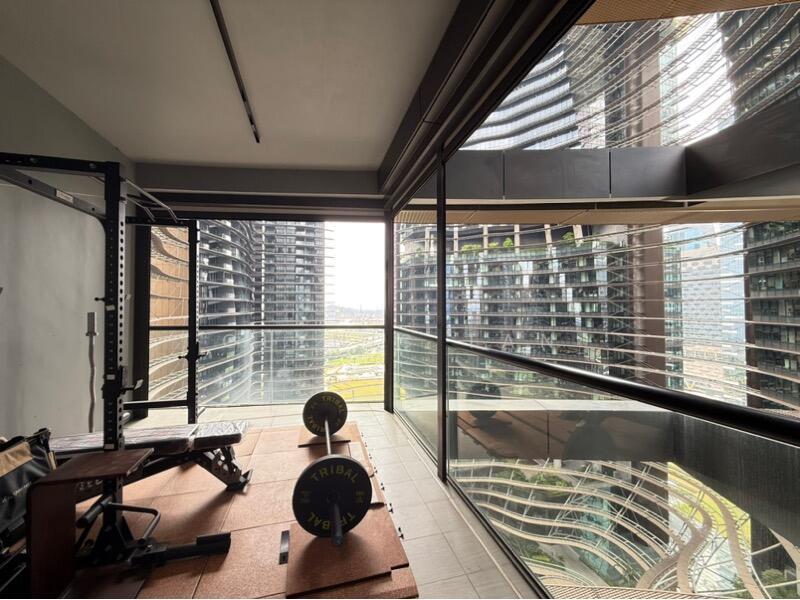 21 Marina Way photo 3