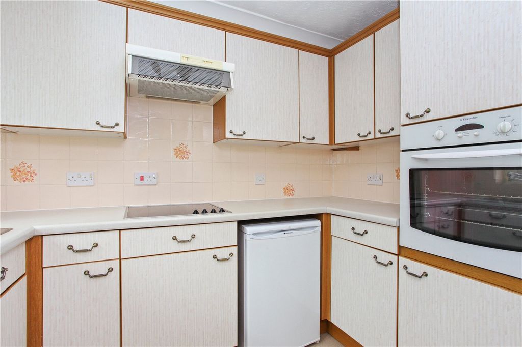 Additional image 3 of 2 bed flat for saleStation Road West, Canterbury, Kent CT2