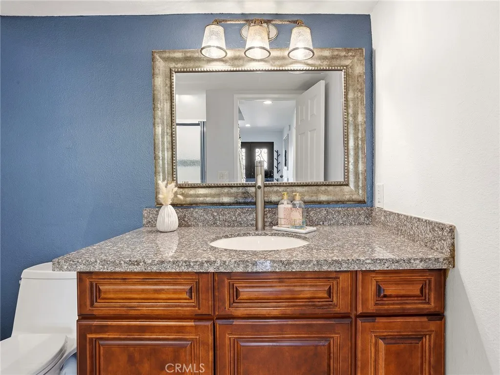 Additional image 114 of 1426 E Tujunga Avenue, Burbank, CA 91501